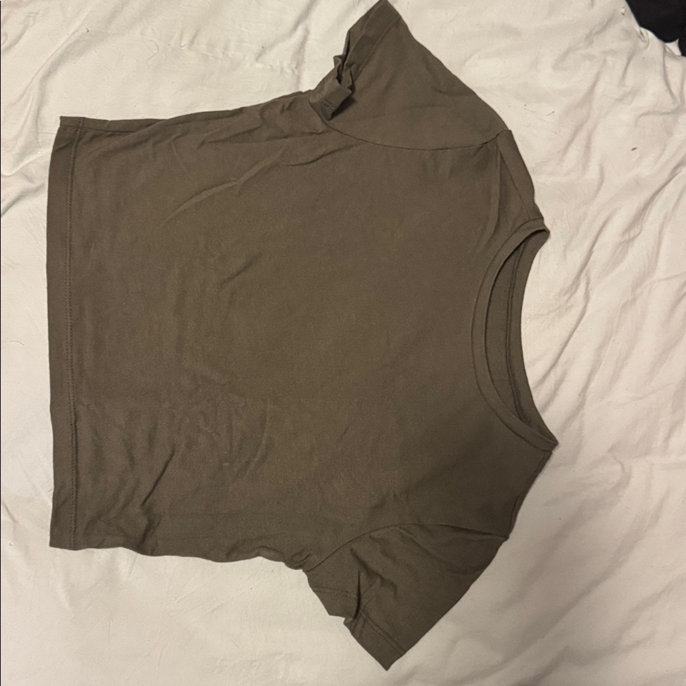 Wild Fable Khaki Short Sleeve Tee